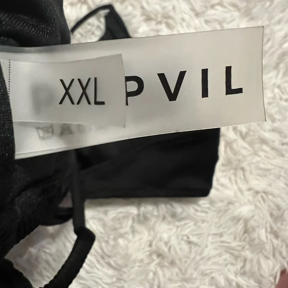 POPVIL Black Strappy Bikini Top size XXL like new - Picture 10 of 10